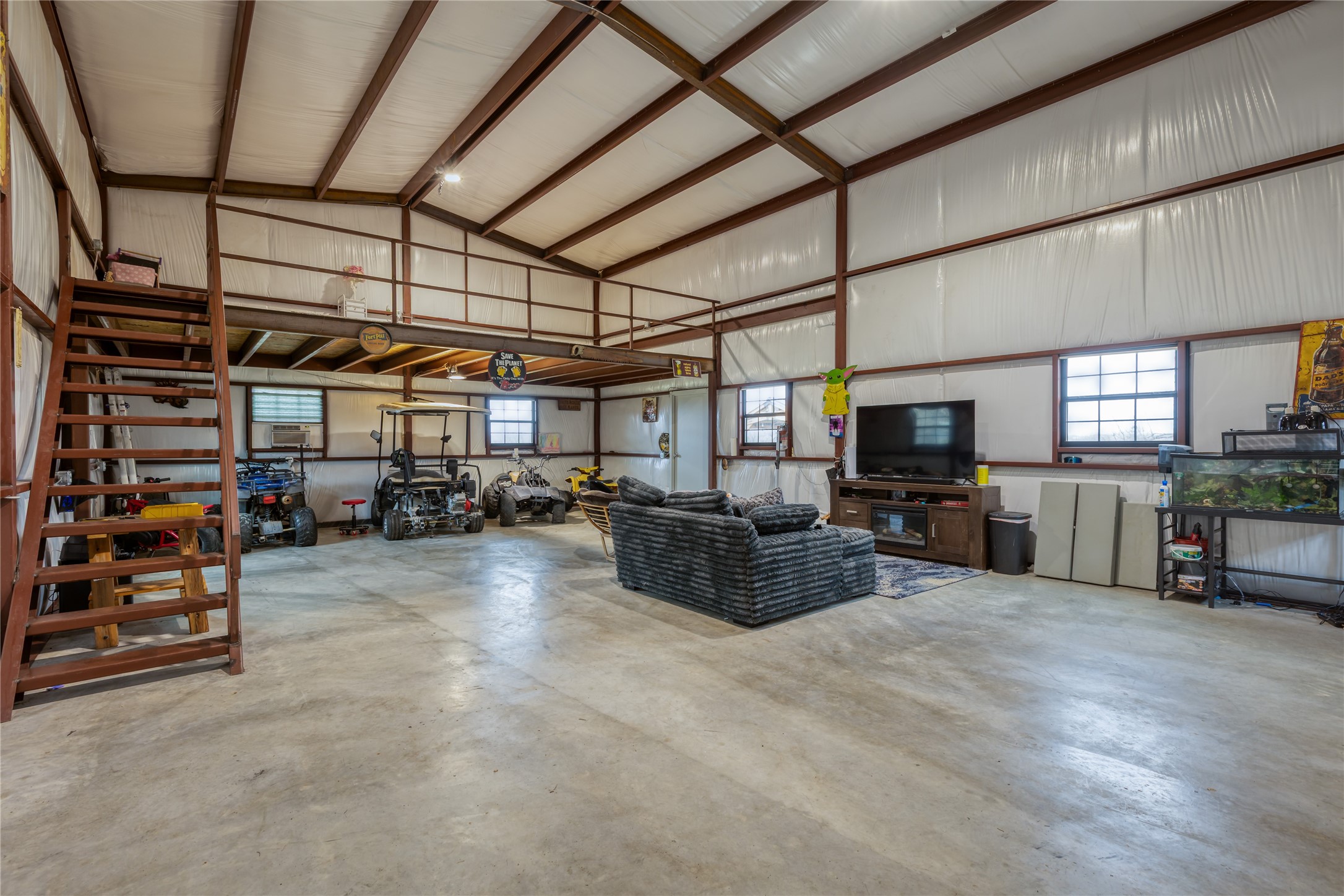 138 Post Oak Way