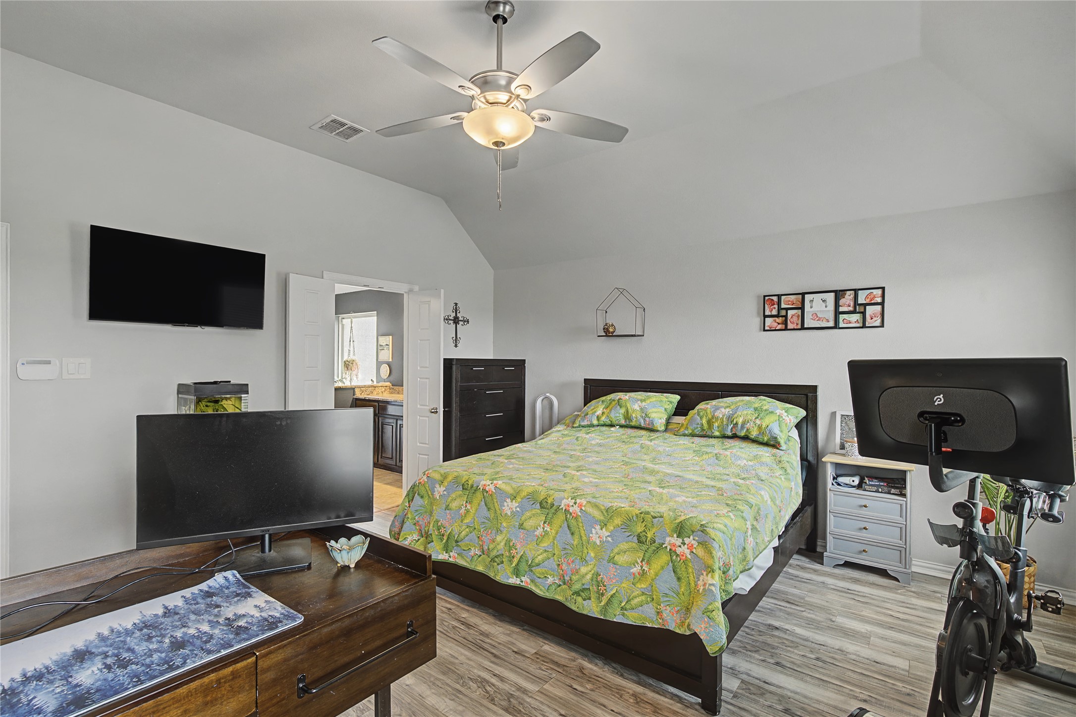 138 Post Oak Way