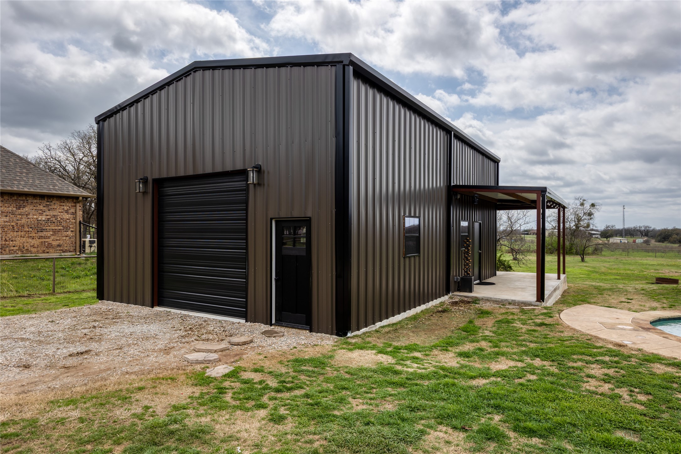 138 Post Oak Way