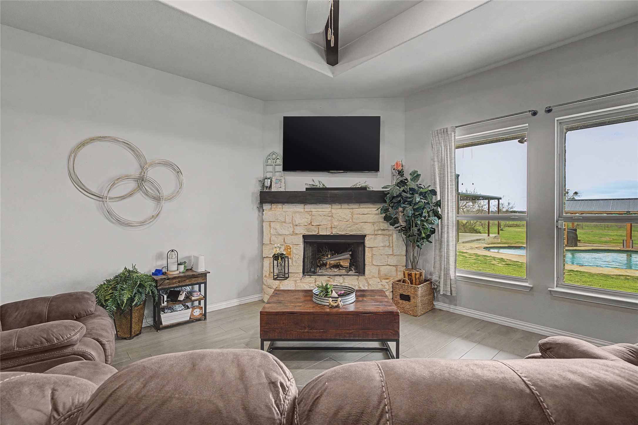 138 Post Oak Way