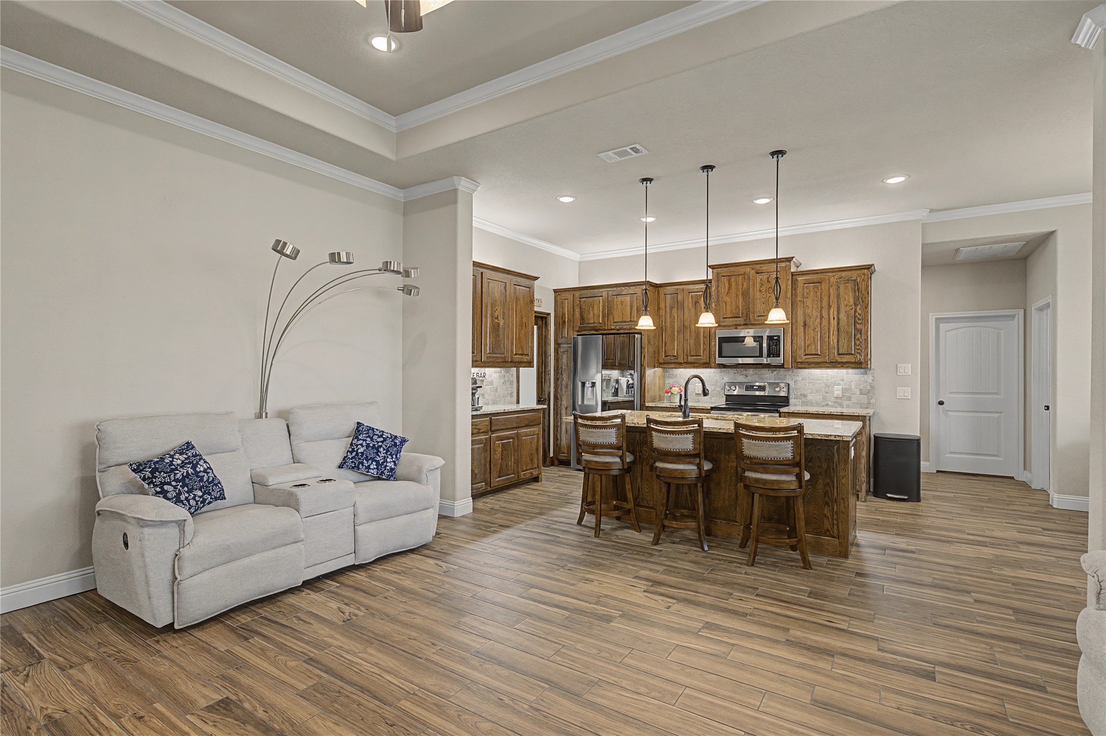 1041 Tex Lane