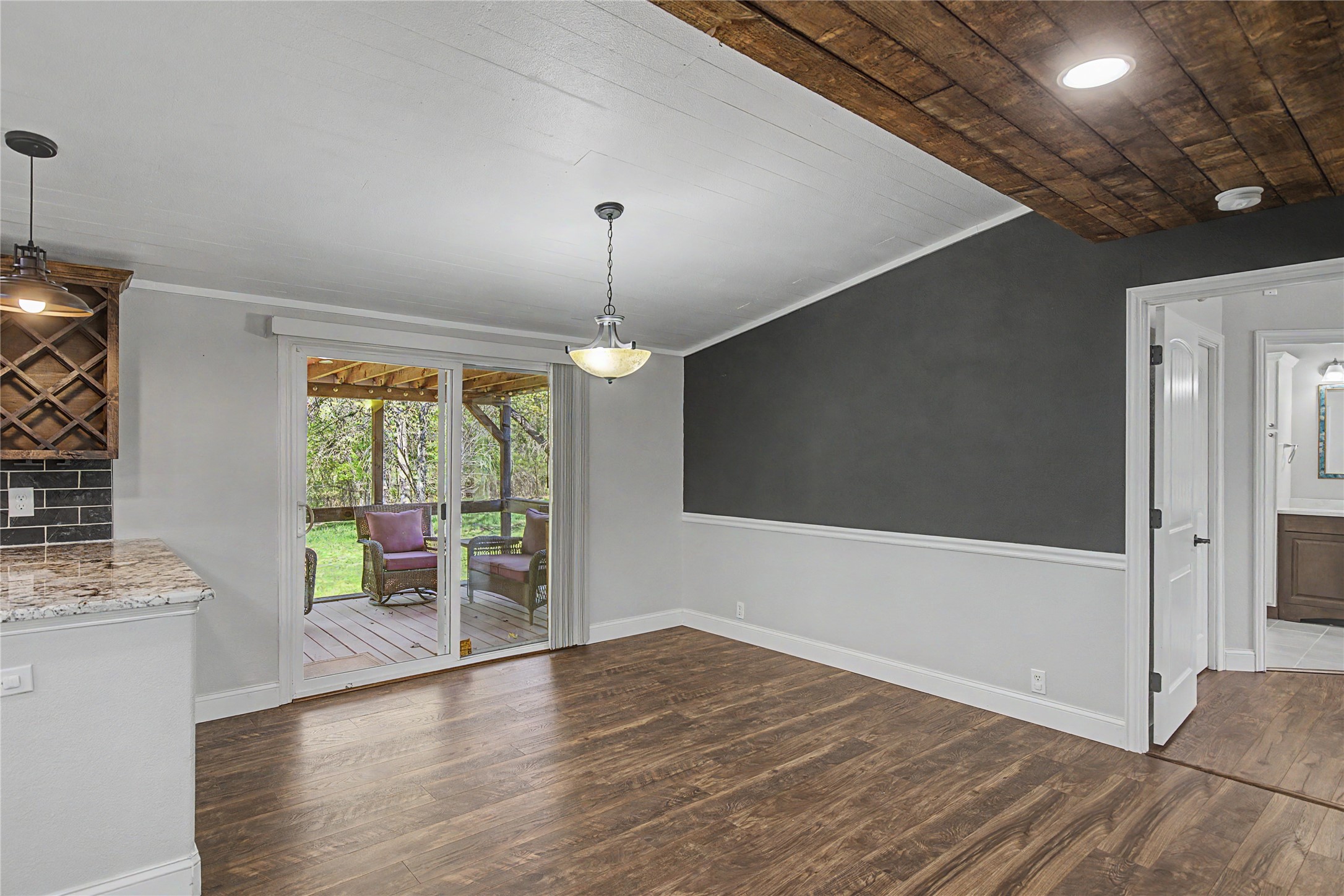 1701 Central Road