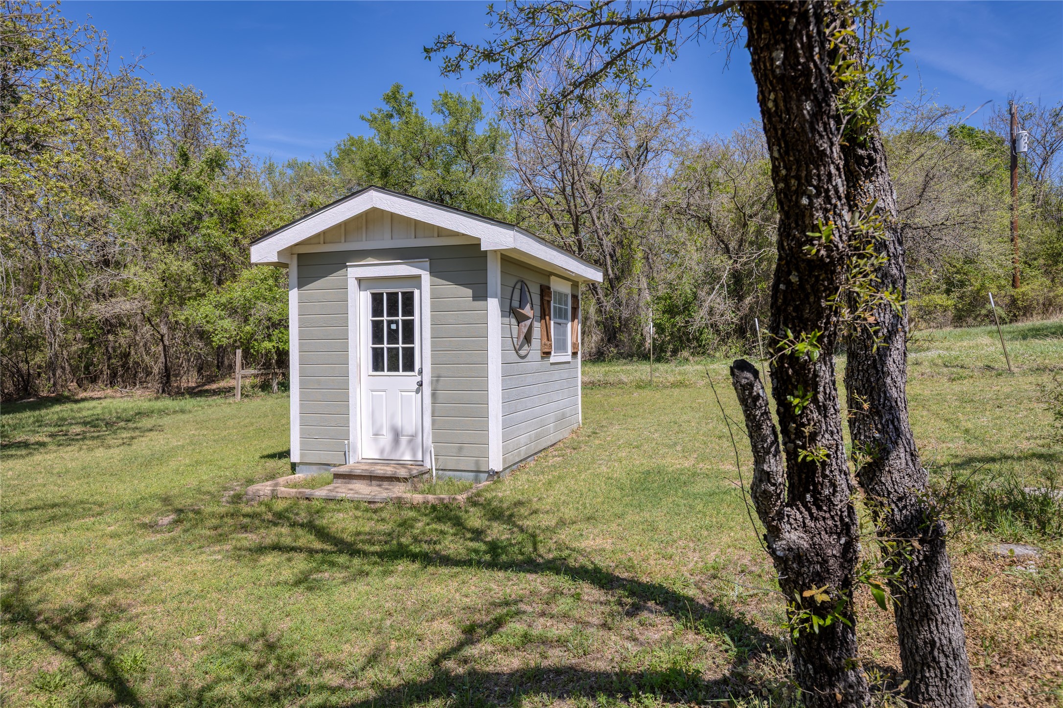 1701 Central Road