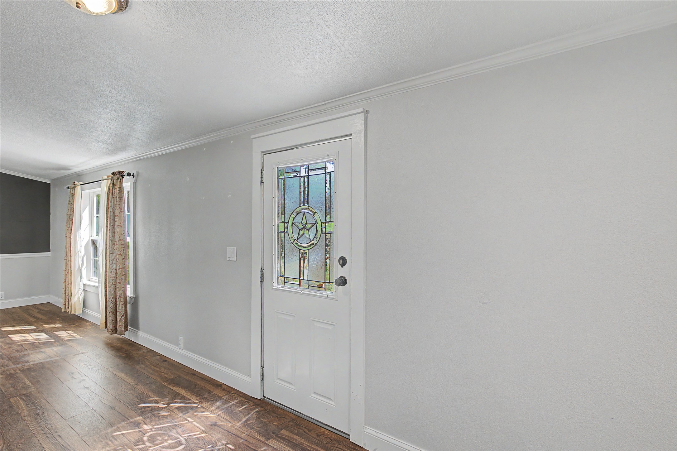 1701 Central Road