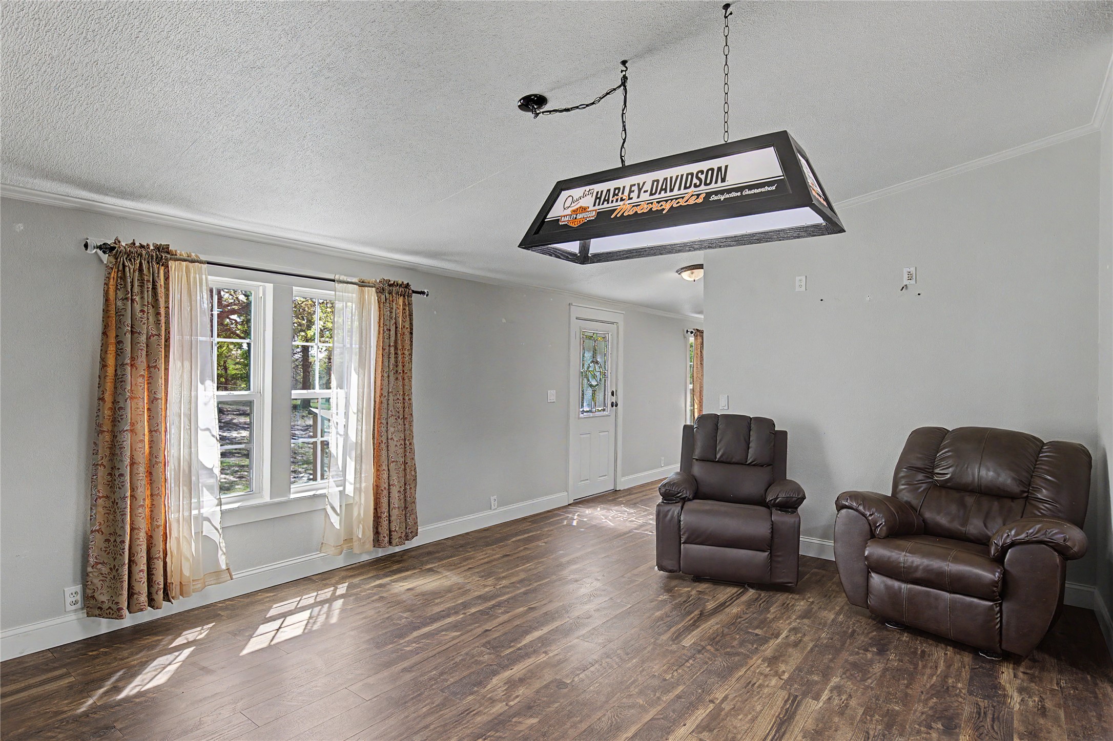 1701 Central Road