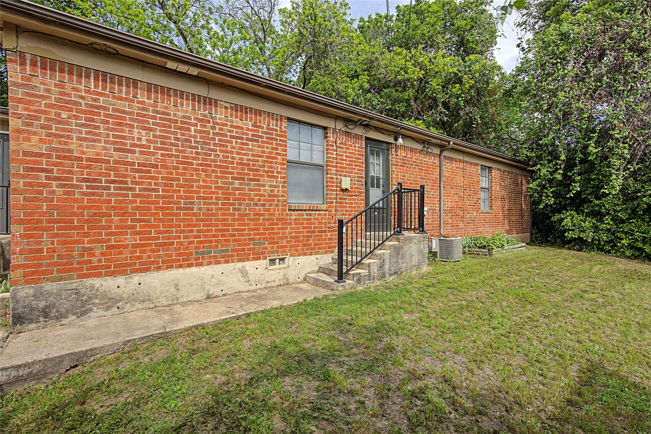501 Byron Street