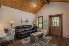 210 Spring Branch Trail N