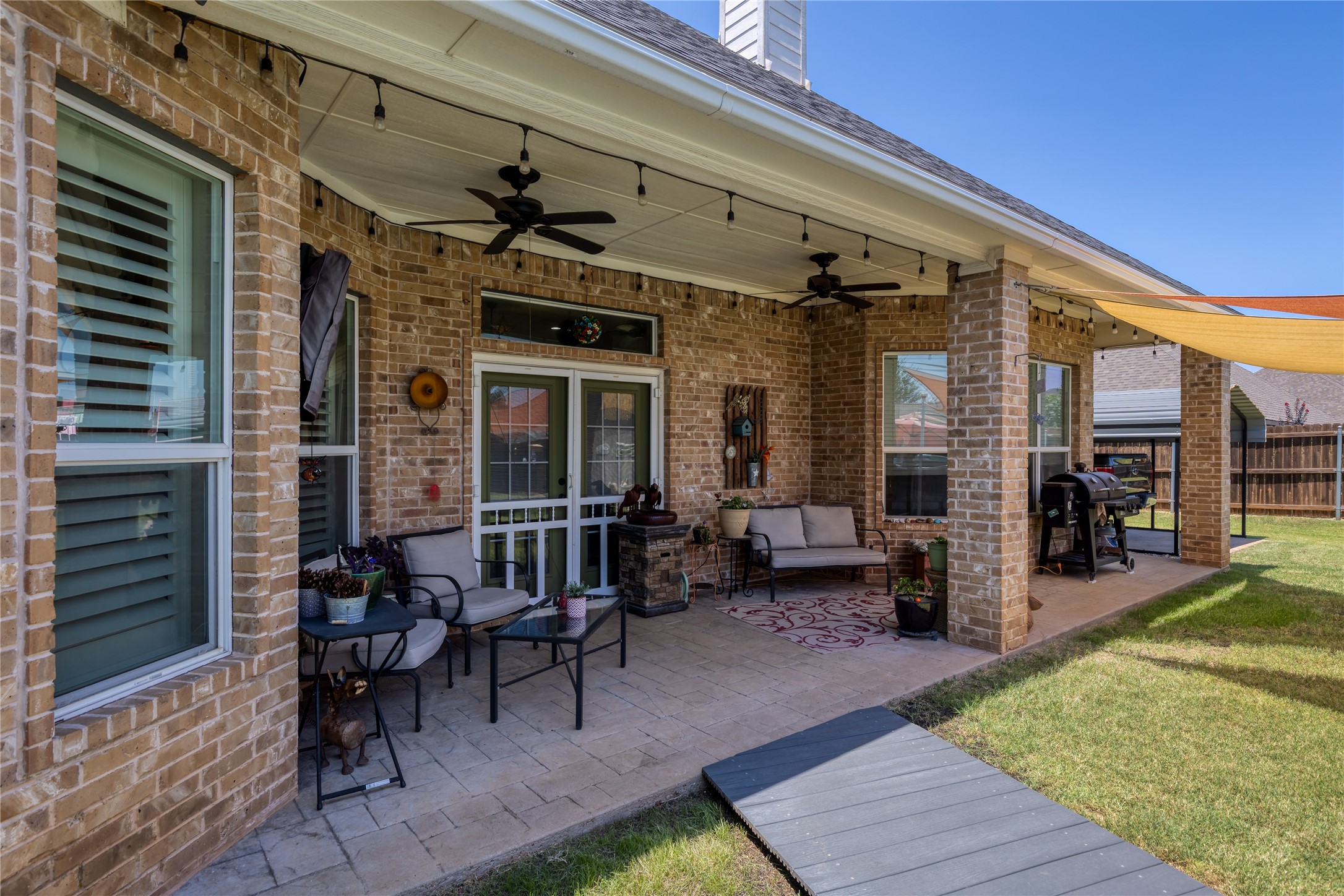 2821 Willow Ridge Circle