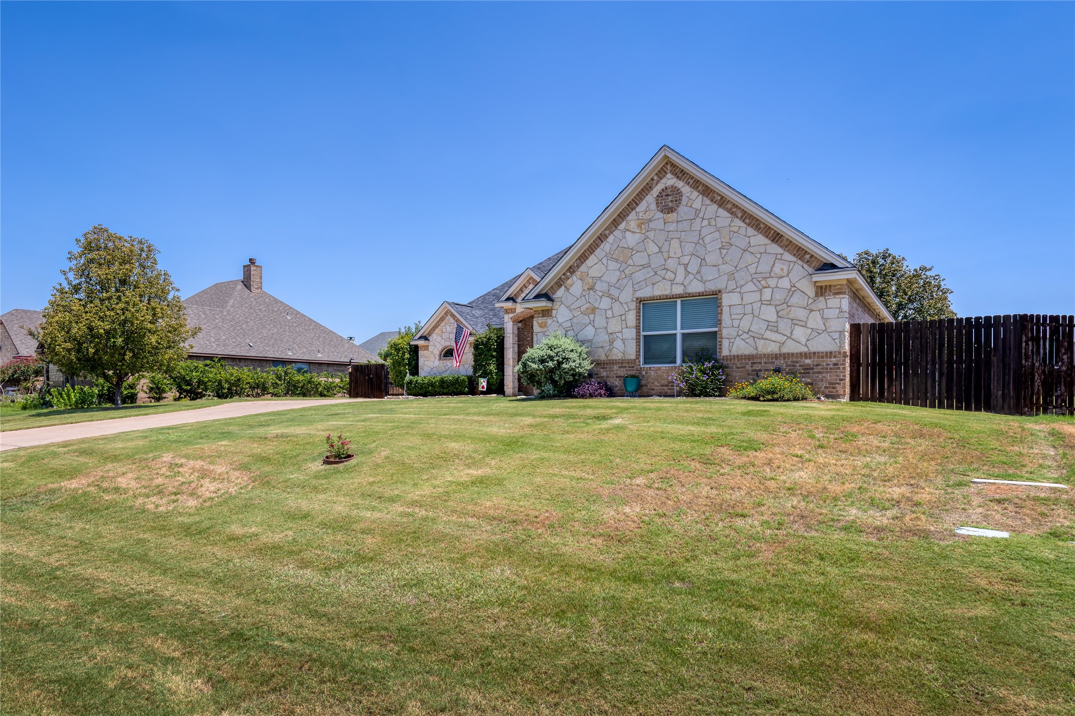 2821 Willow Ridge Circle