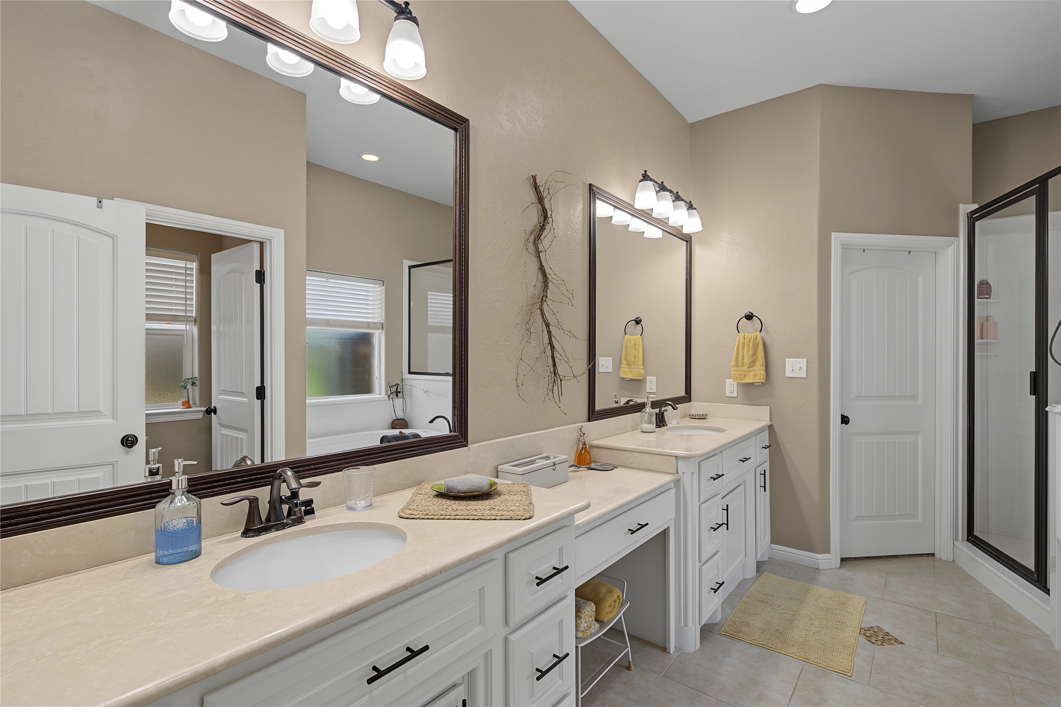2821 Willow Ridge Circle