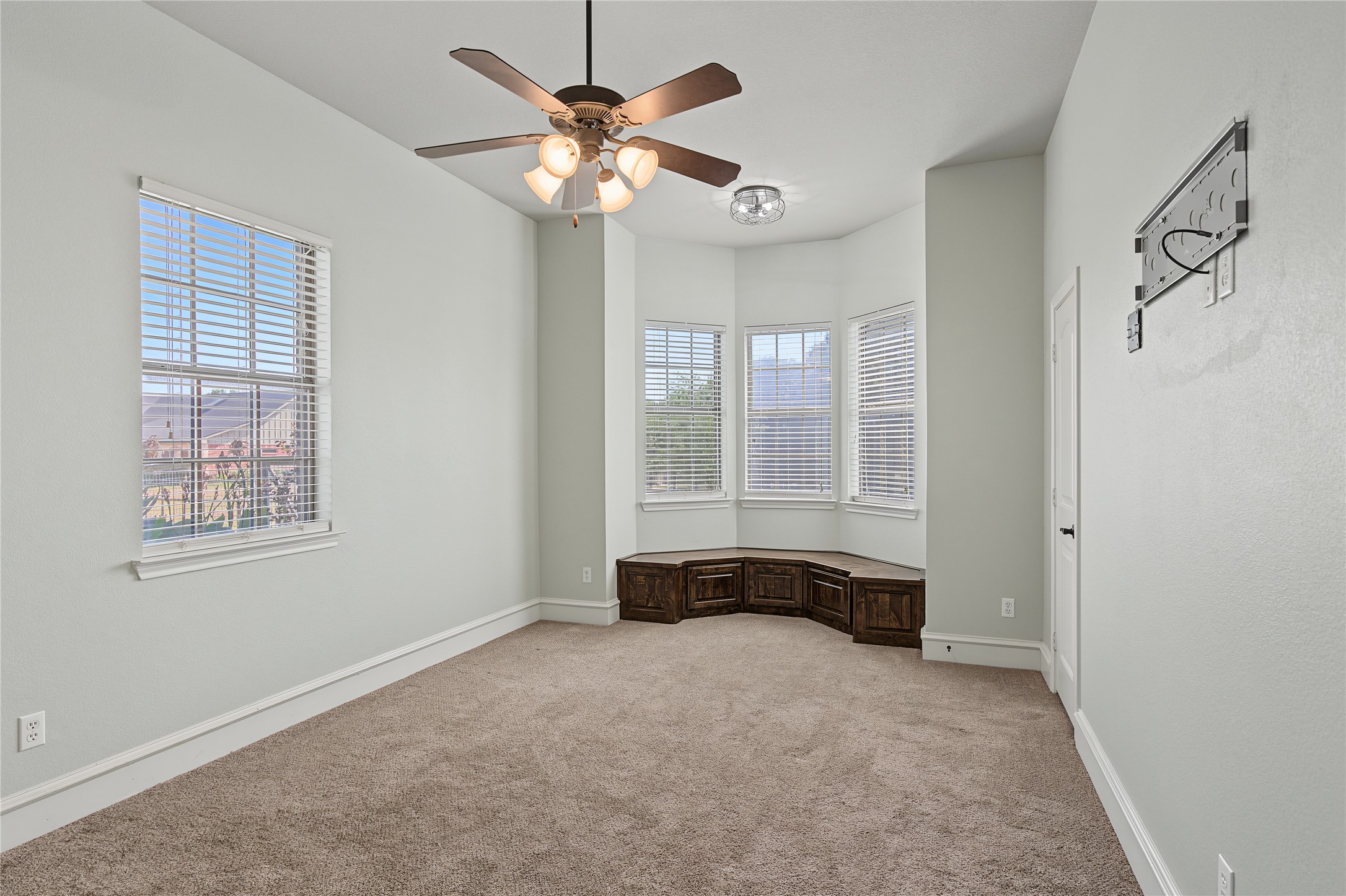 124 Carnes Court