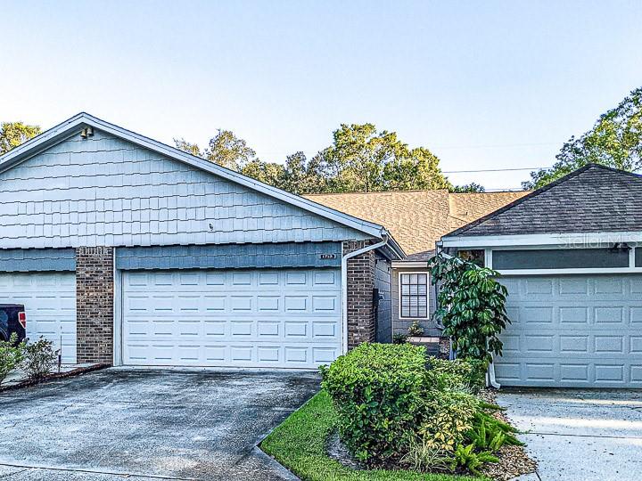 1713 CASTLE ROCK RD