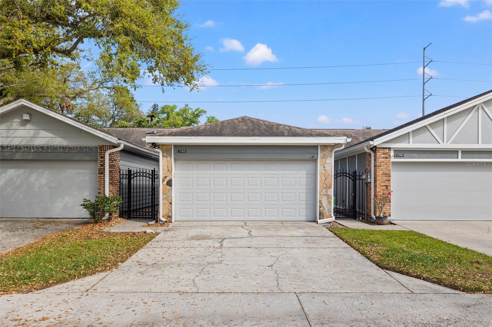 1763 CASTLE ROCK RD