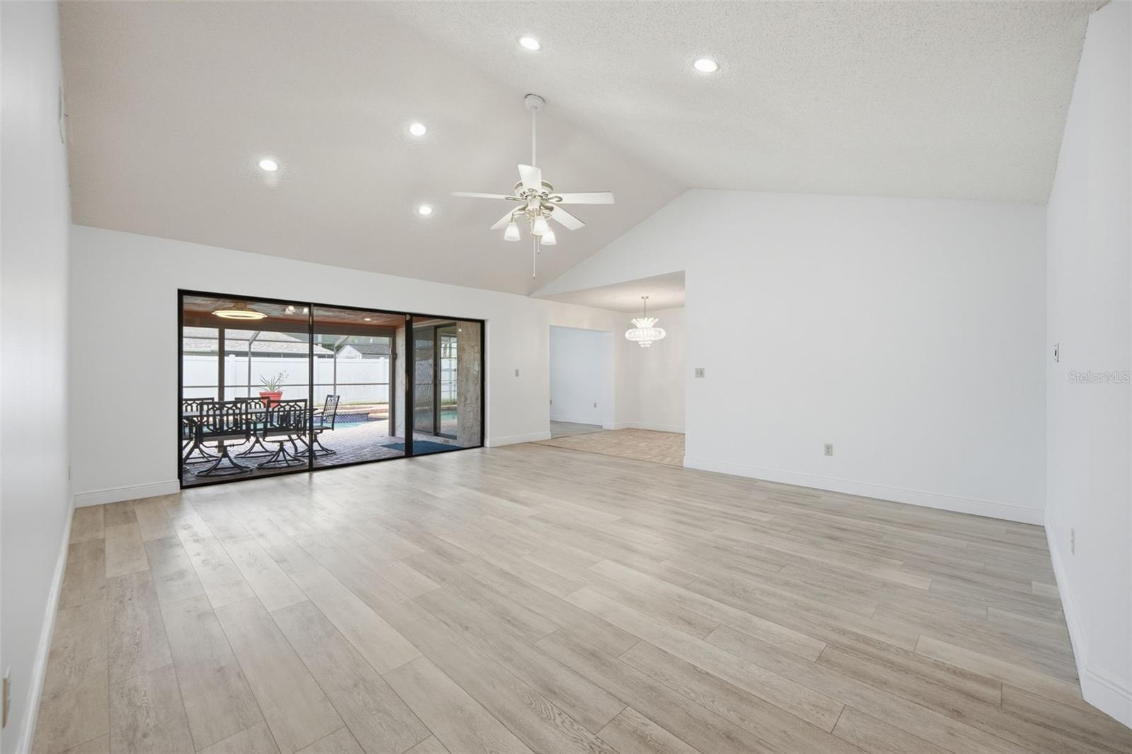 5113 PENNSBURY DR