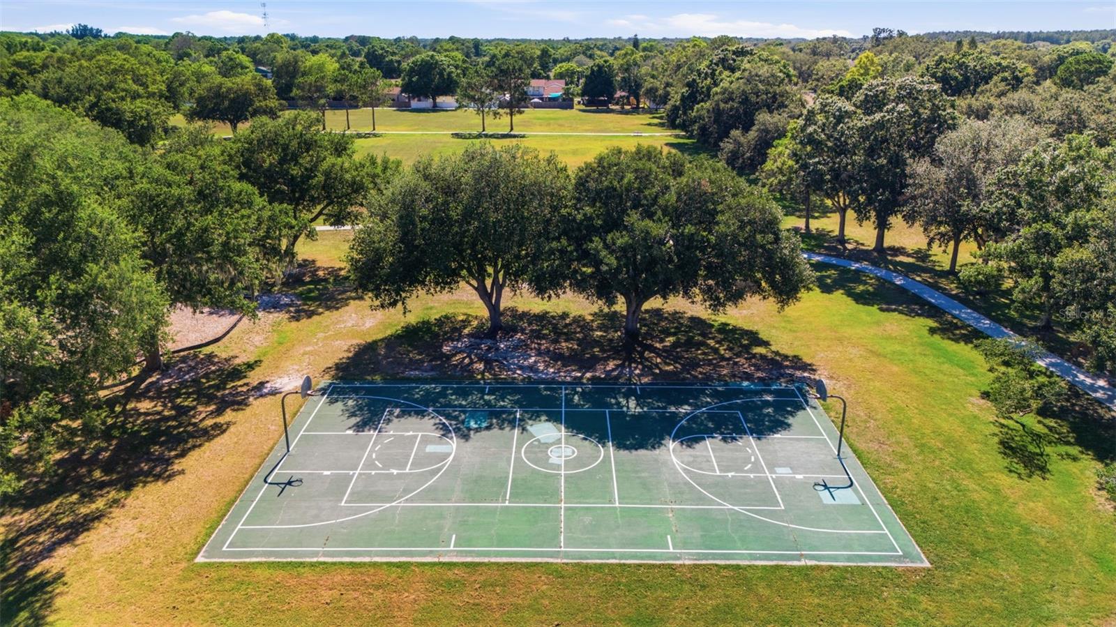 5113 PENNSBURY DR