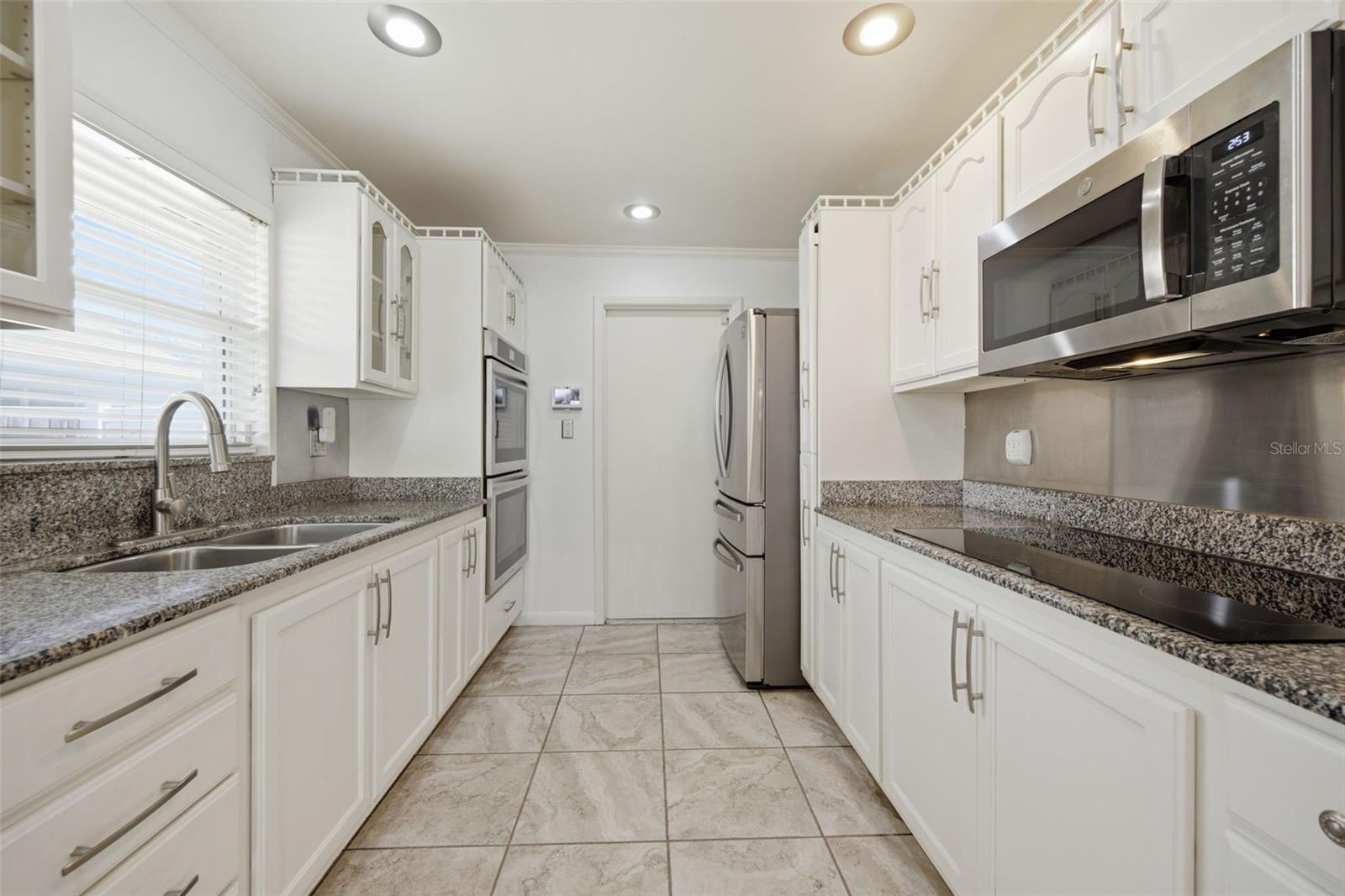 5113 PENNSBURY DR