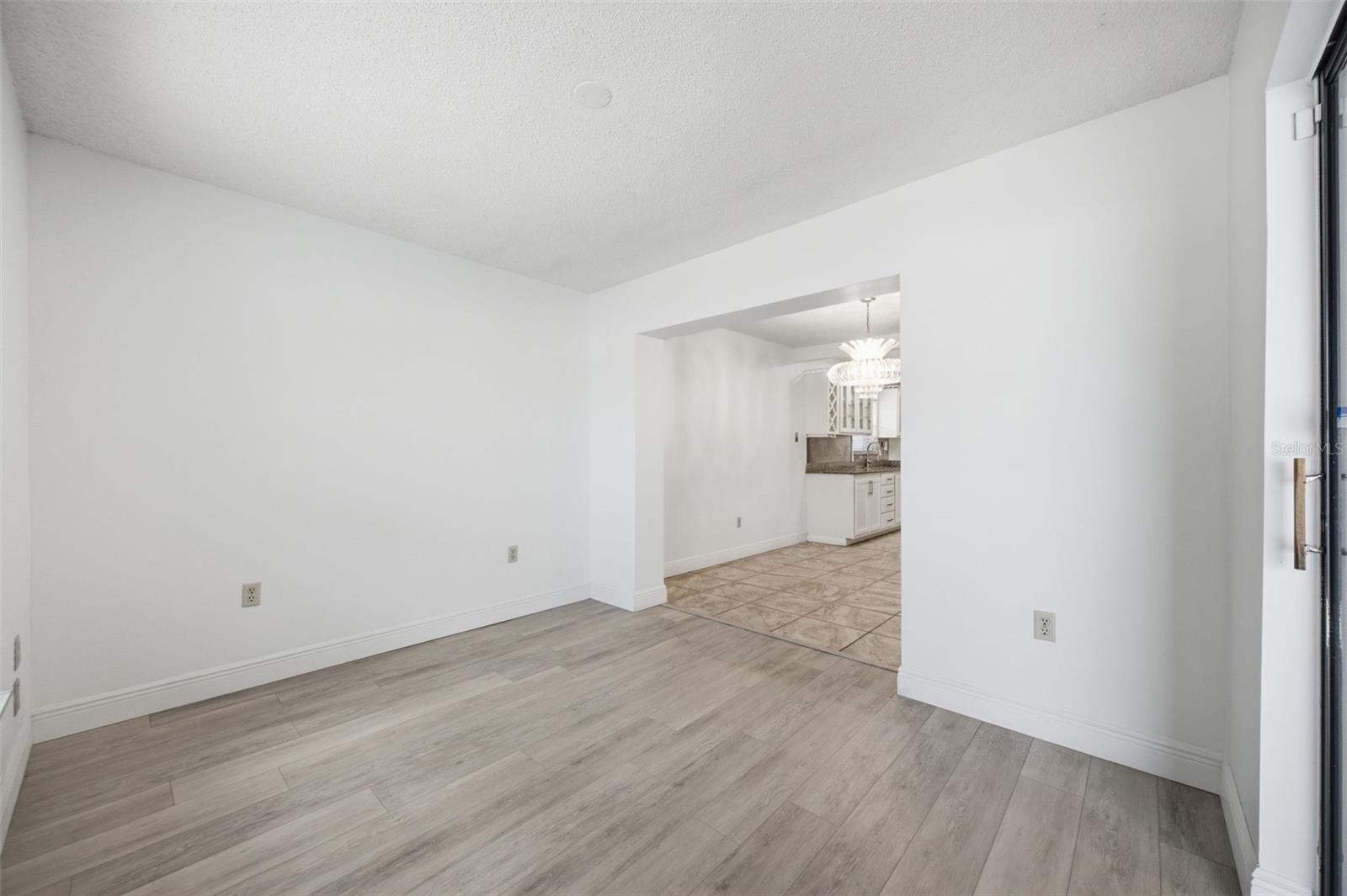 5113 PENNSBURY DR