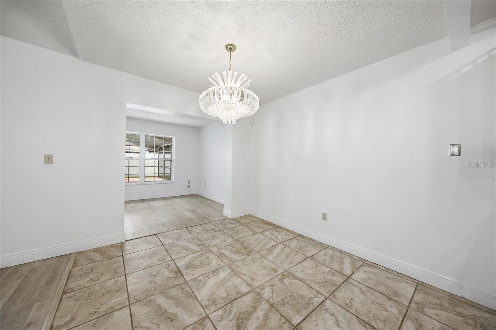 5113 PENNSBURY DR