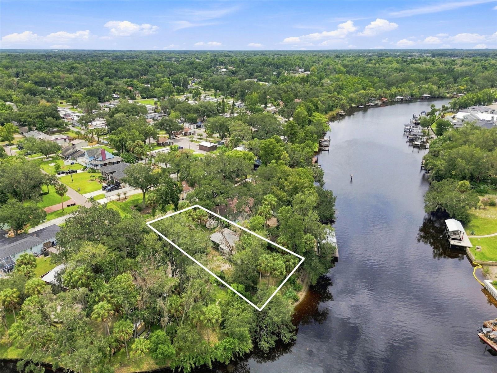 11301 SYLVAN GREEN LN