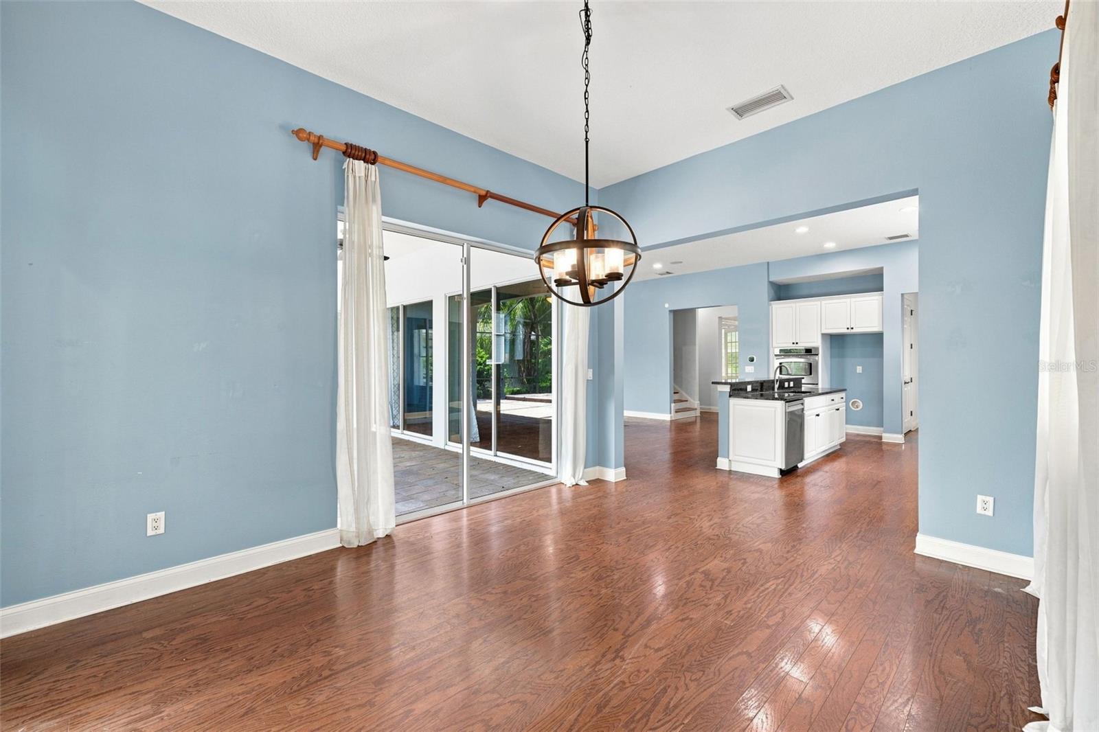 21201 SKY VISTA DR