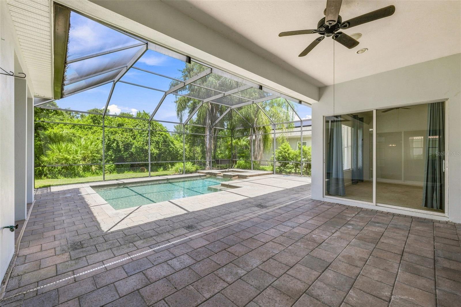 21201 SKY VISTA DR