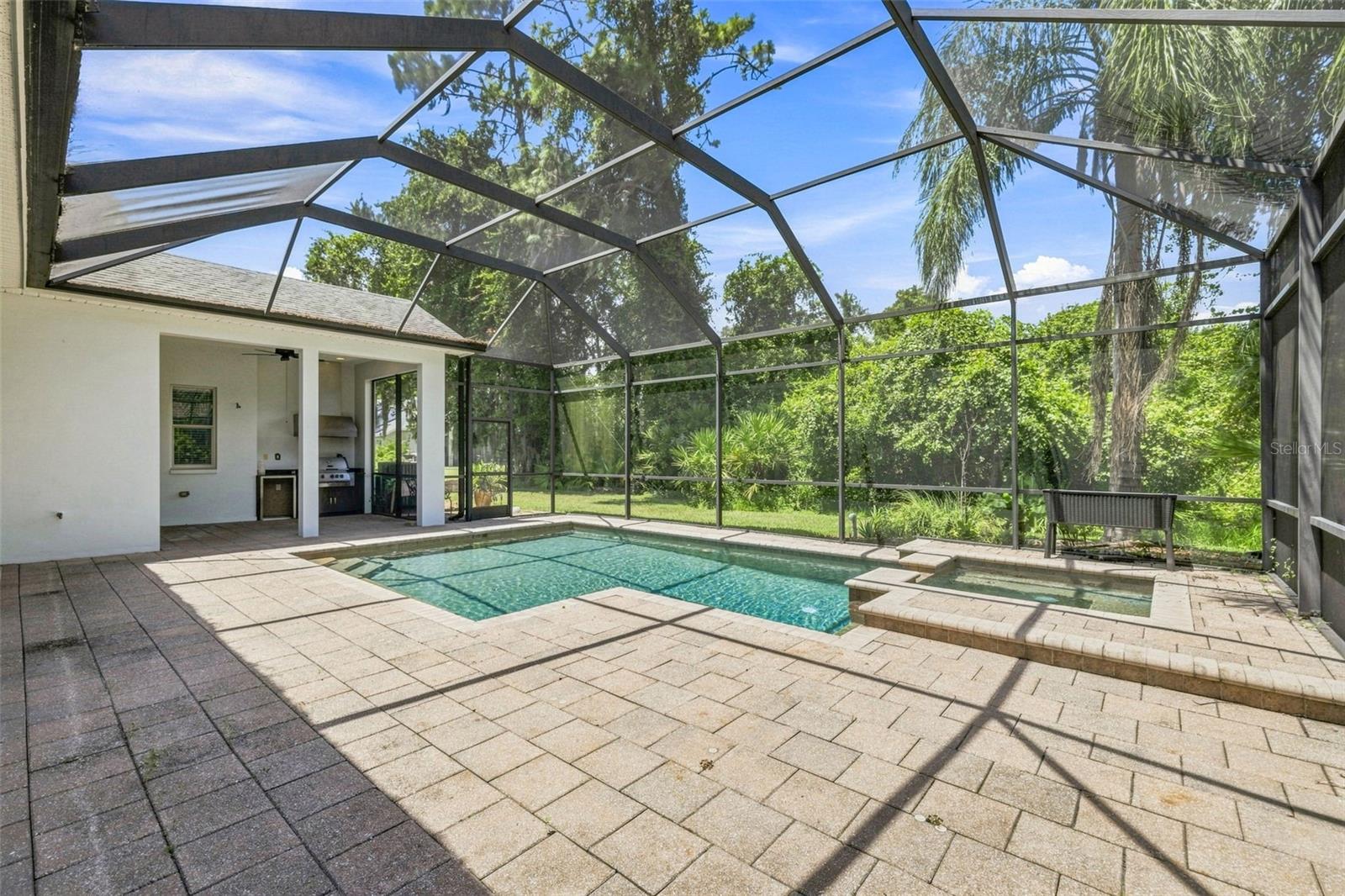 21201 SKY VISTA DR