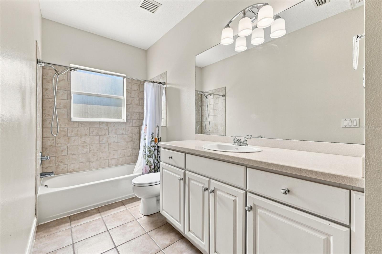 21201 SKY VISTA DR