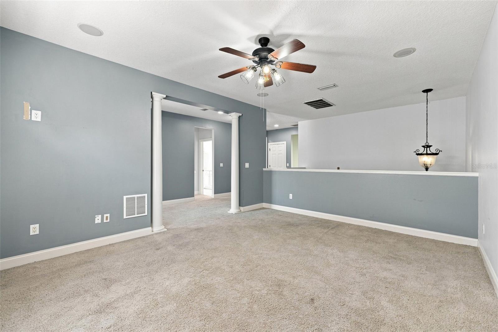 21201 SKY VISTA DR