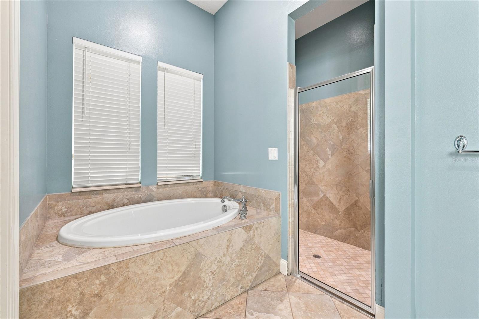 21201 SKY VISTA DR
