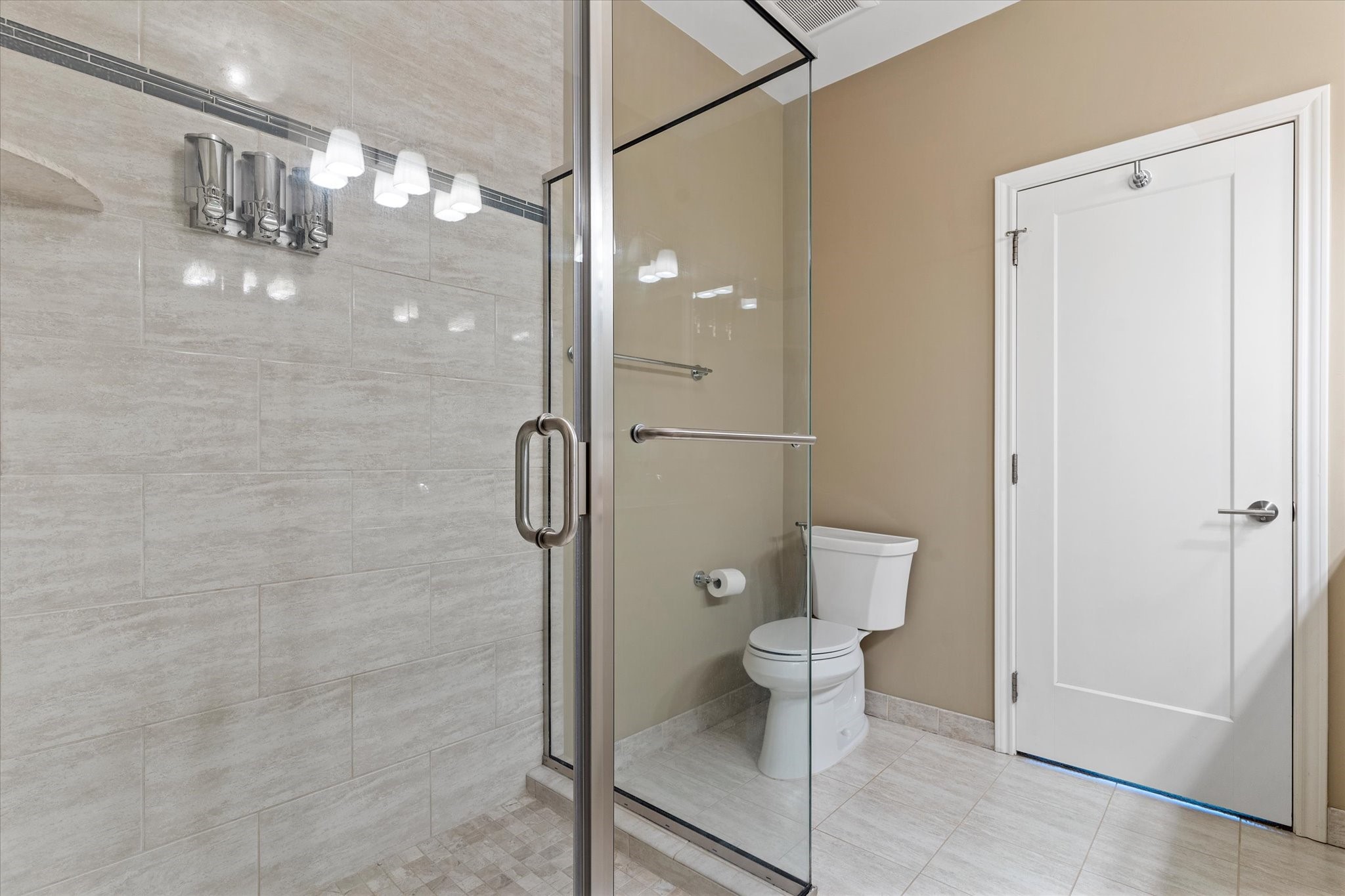1717 Annex Avenue 605
