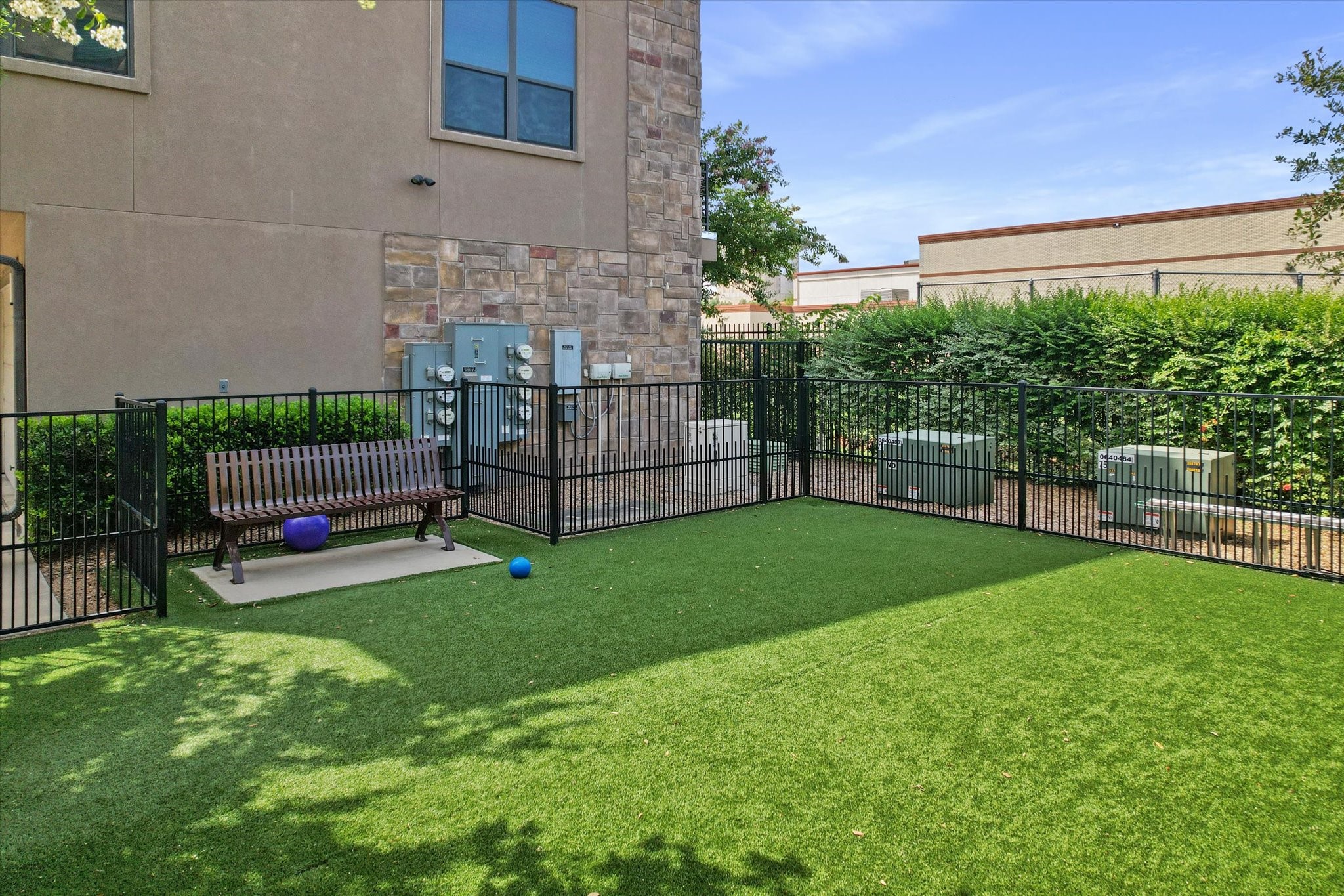 1717 Annex Avenue 605