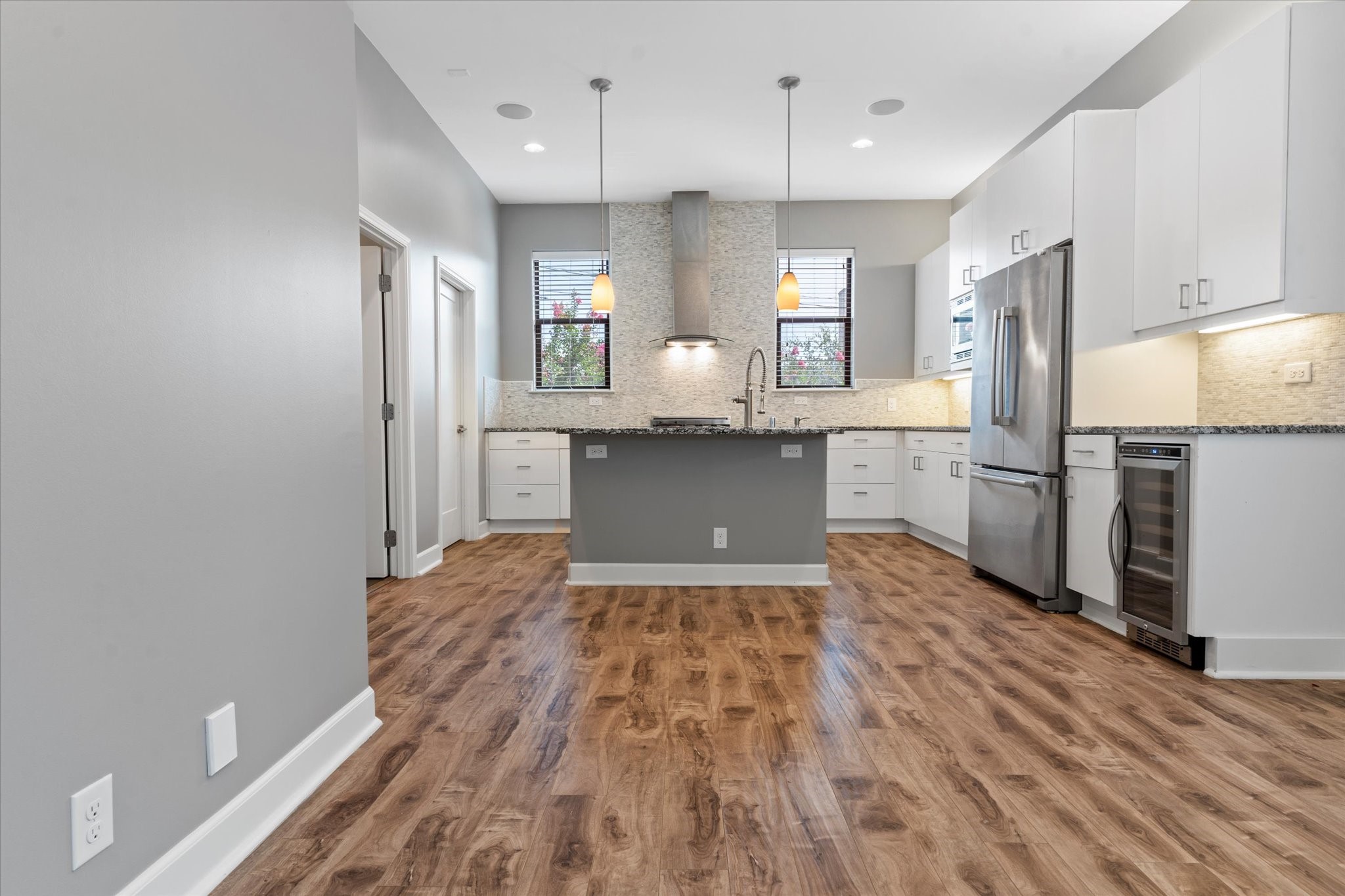 1717 Annex Avenue 605