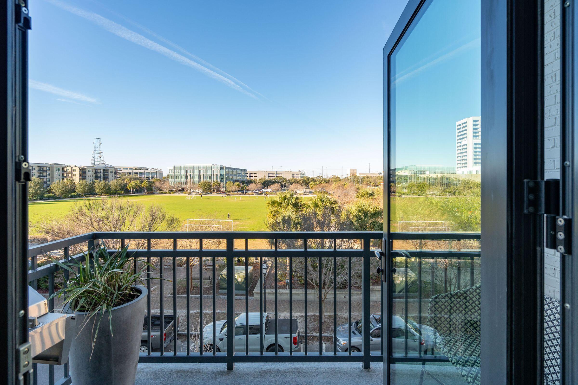 5 Gadsdenboro Street # 302