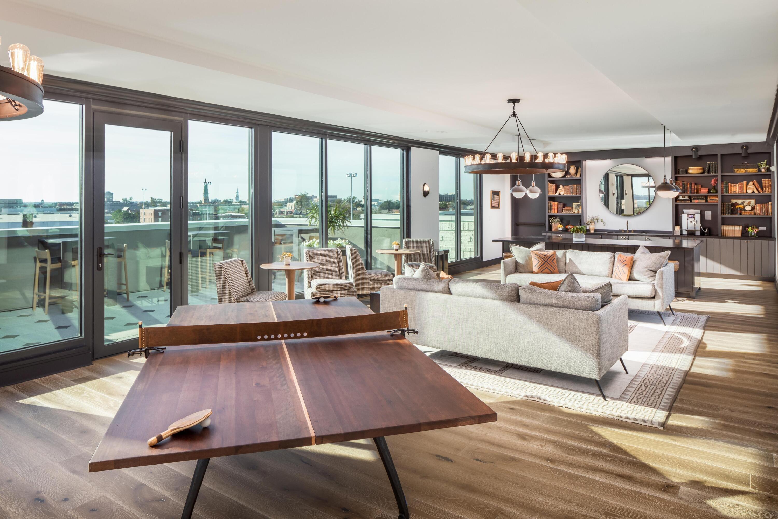 5 Gadsdenboro Street # 302