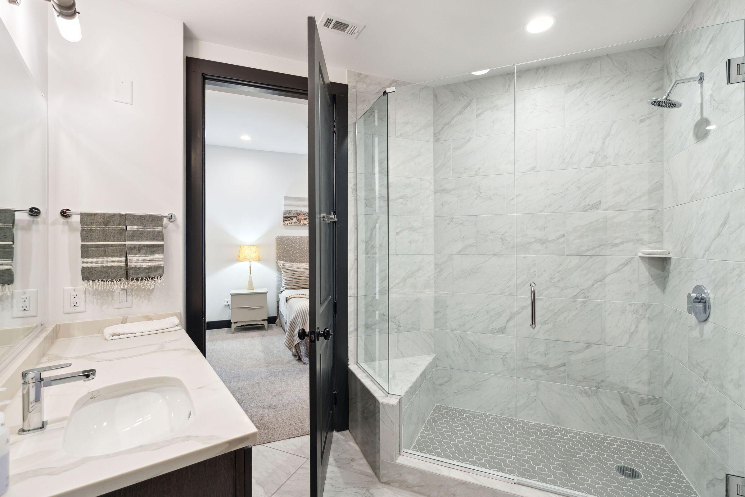 5 Gadsdenboro Street # 302