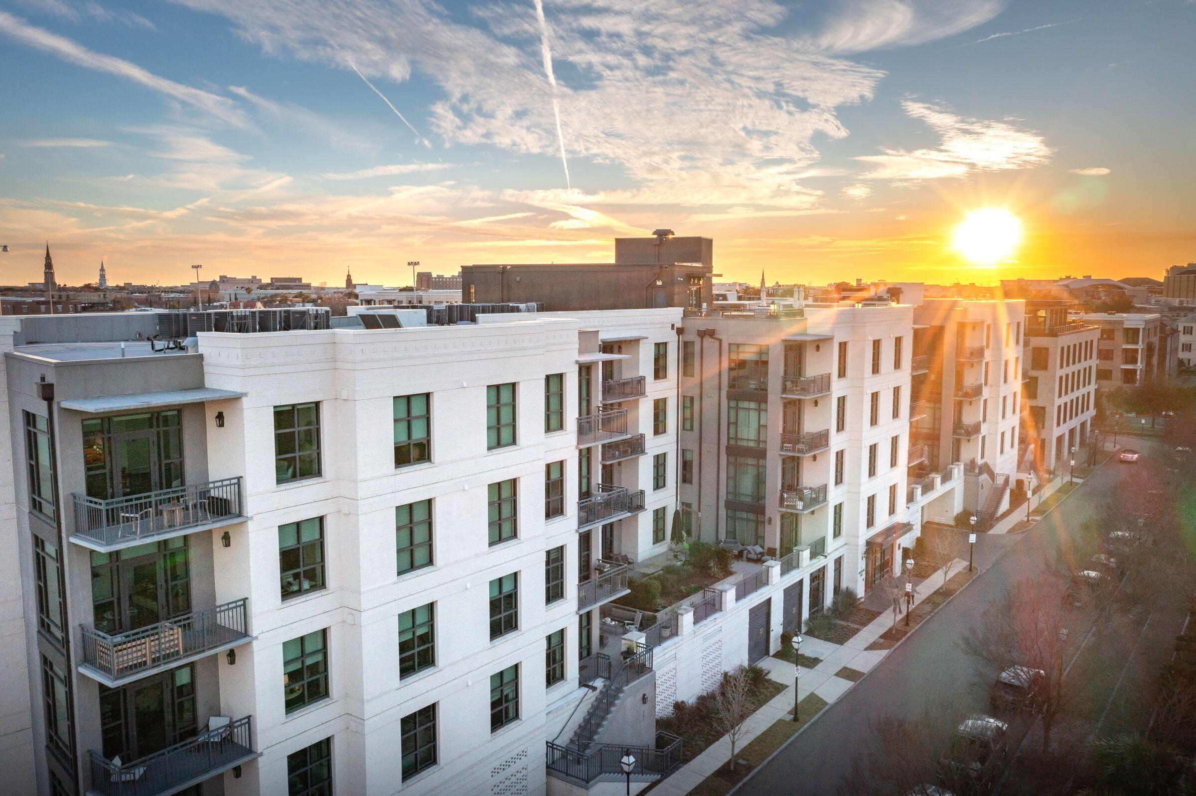 5 Gadsdenboro Street # 302