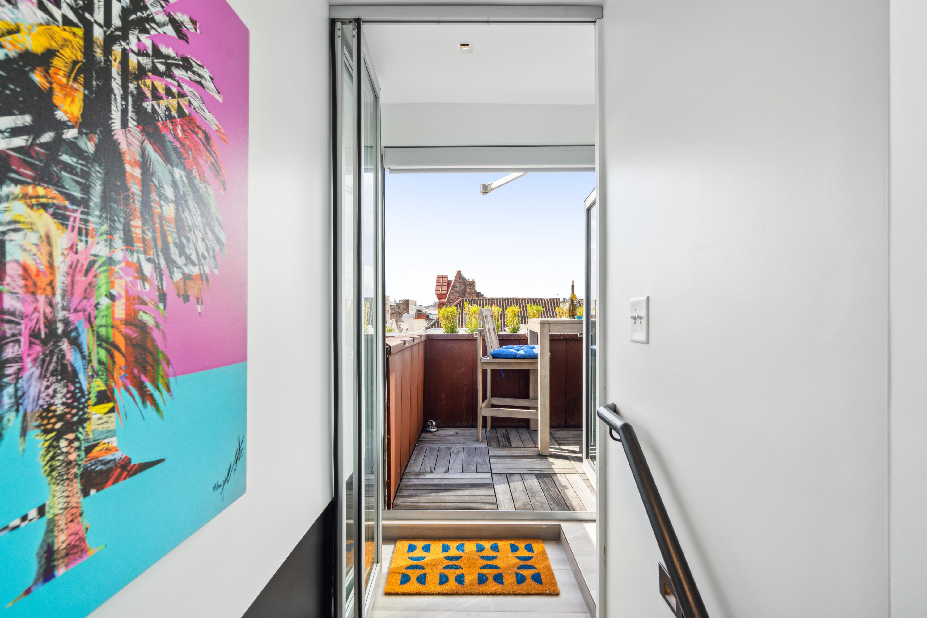 377 King Street # 209