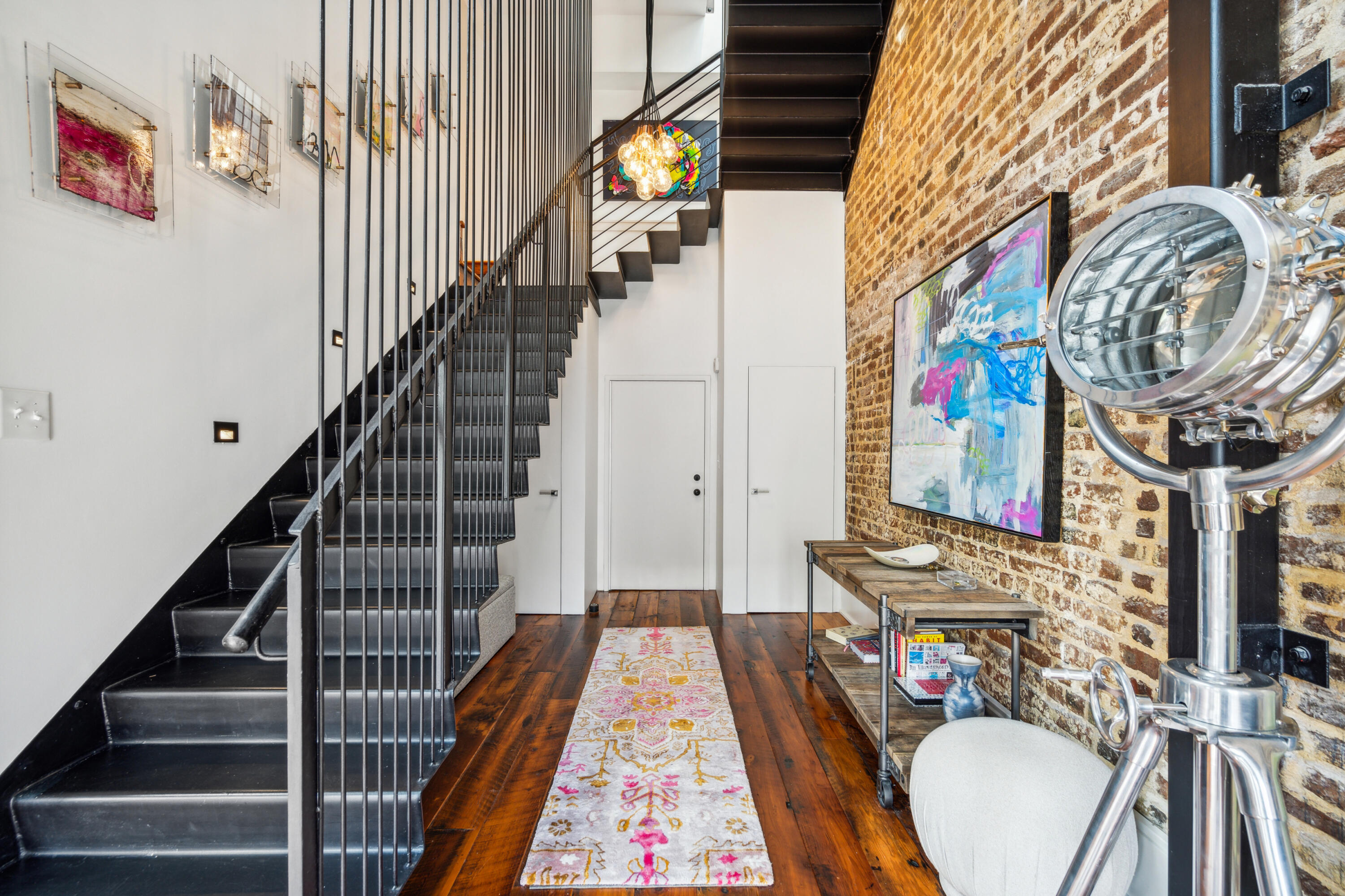 377 King Street # 209