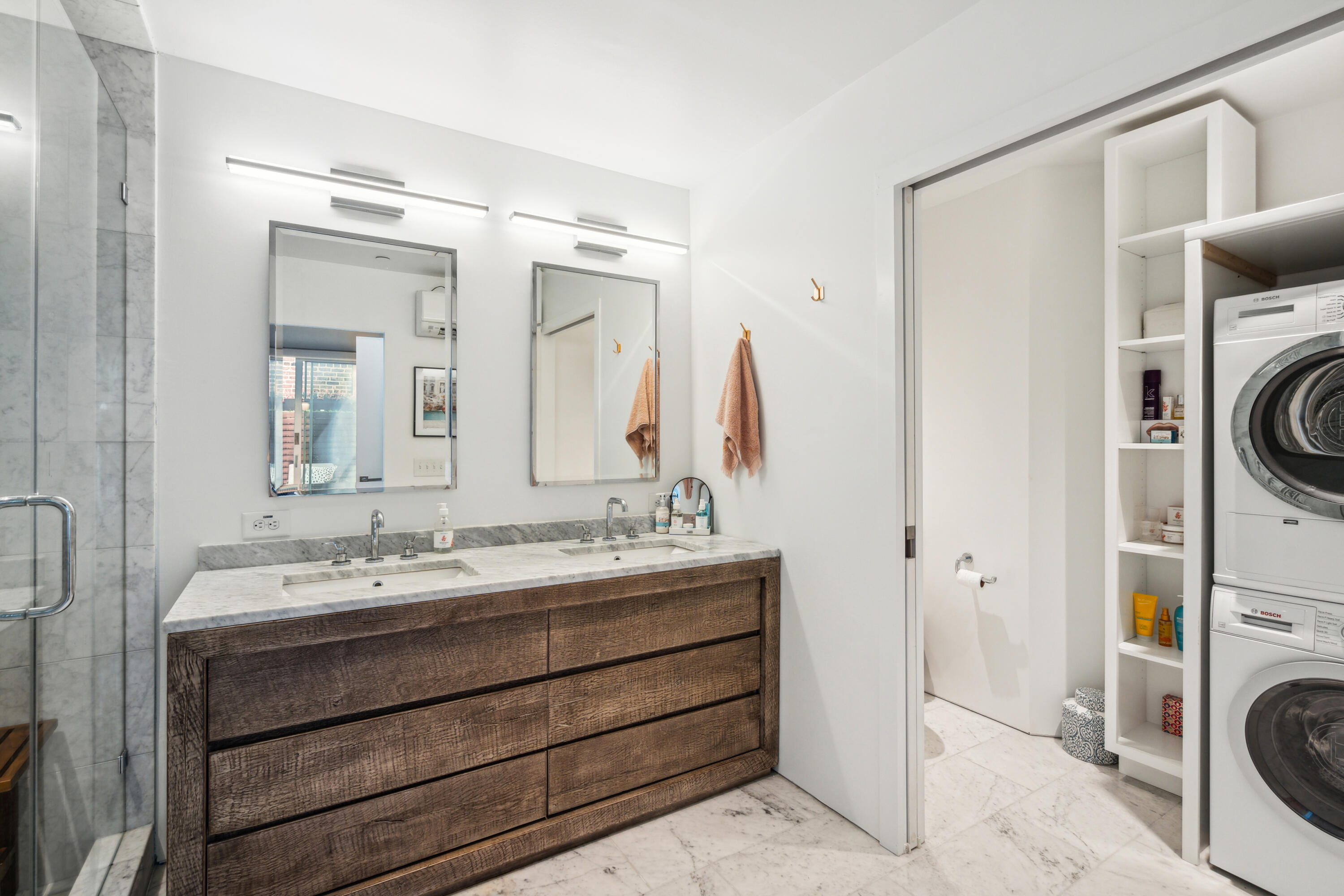 377 King Street # 209