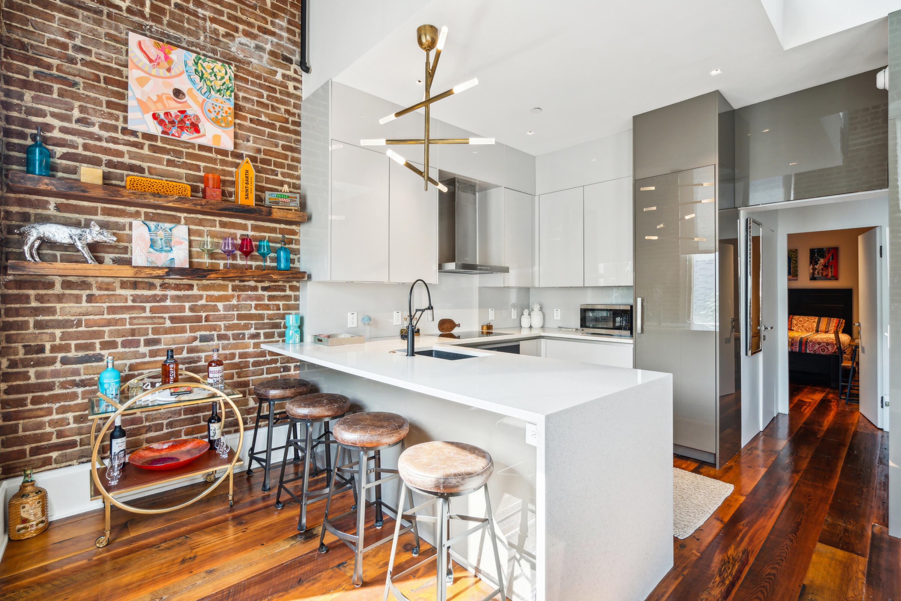 377 King Street # 209