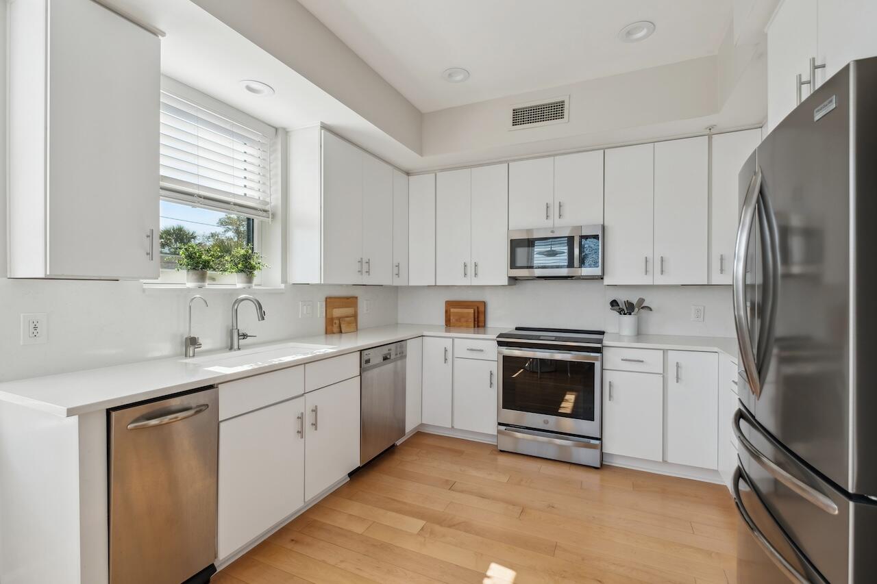 33 Calhoun Street # 218