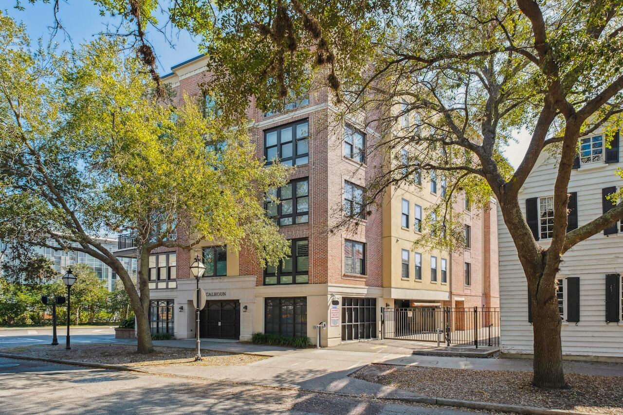 33 Calhoun Street # 218