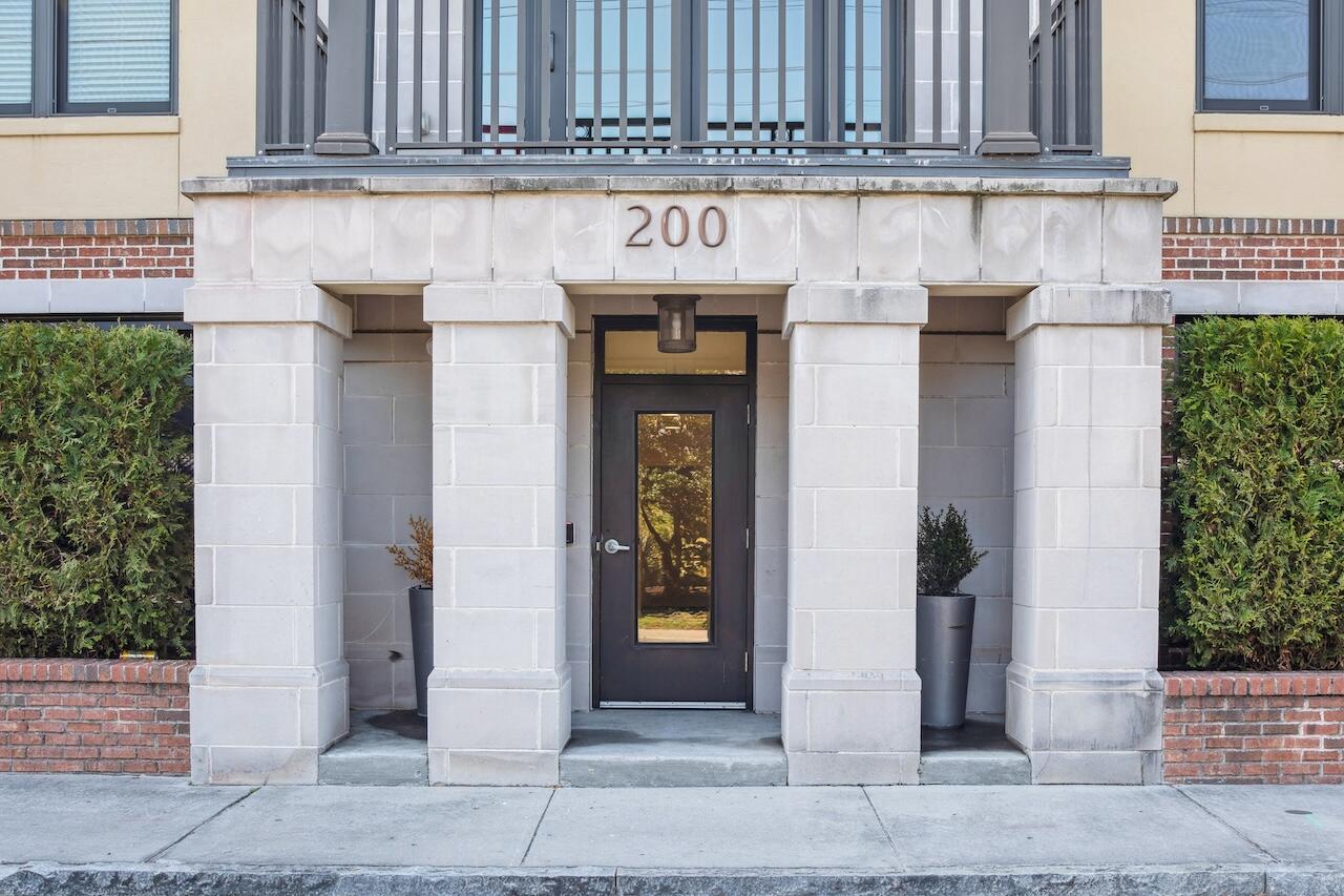 33 Calhoun Street # 218