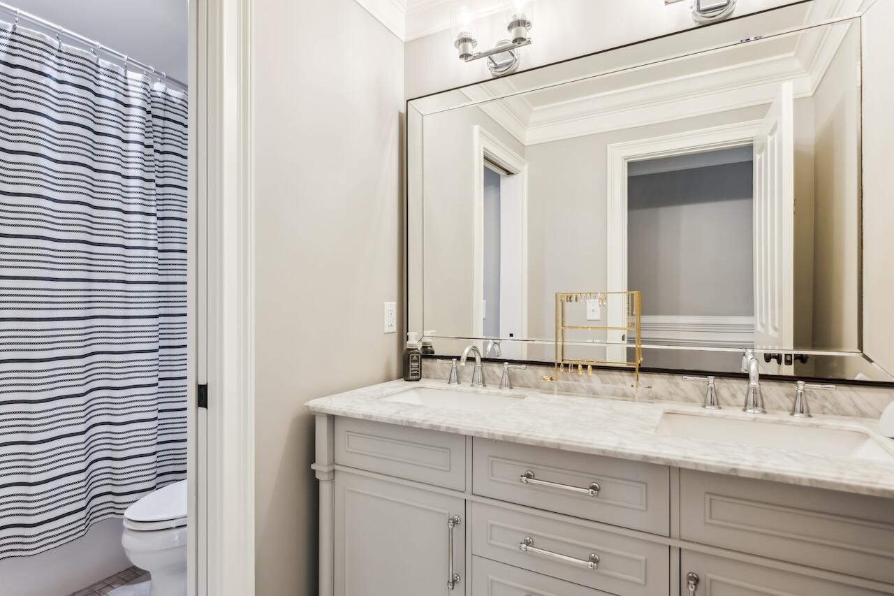 1149 Lands End Drive