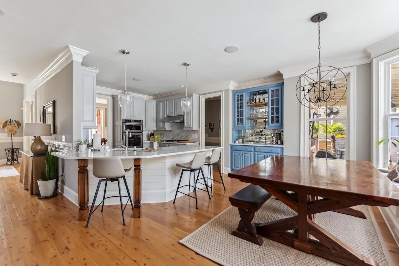 1149 Lands End Drive