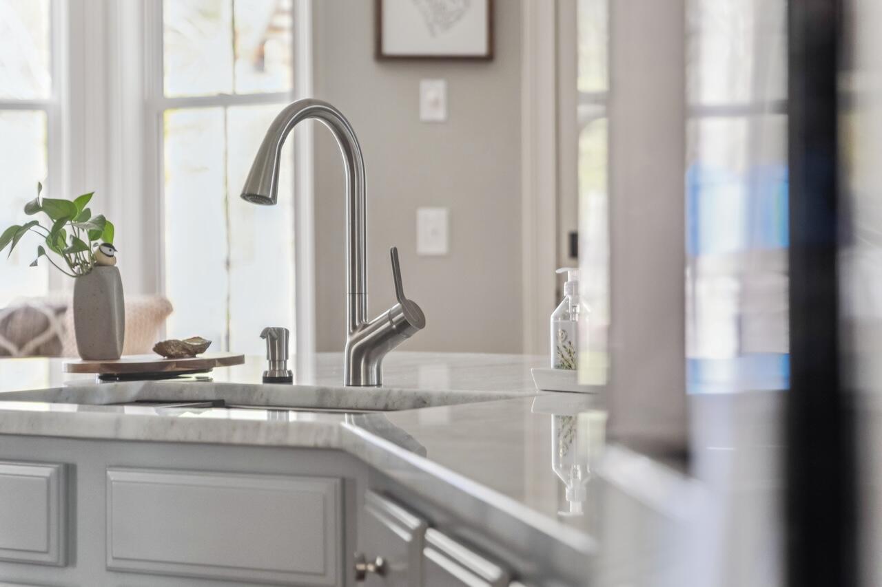 1149 Lands End Drive