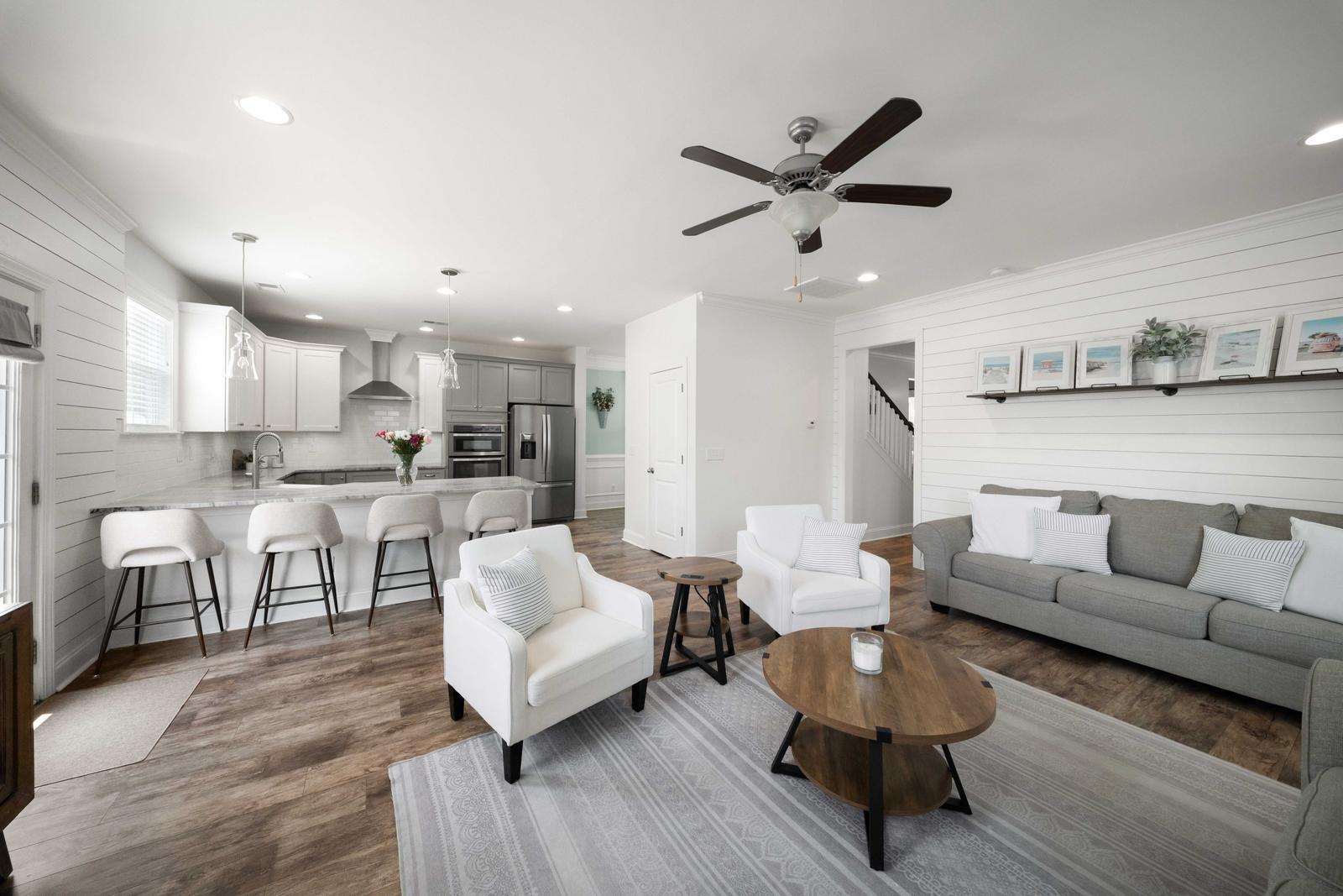 3369 Stockdale Street