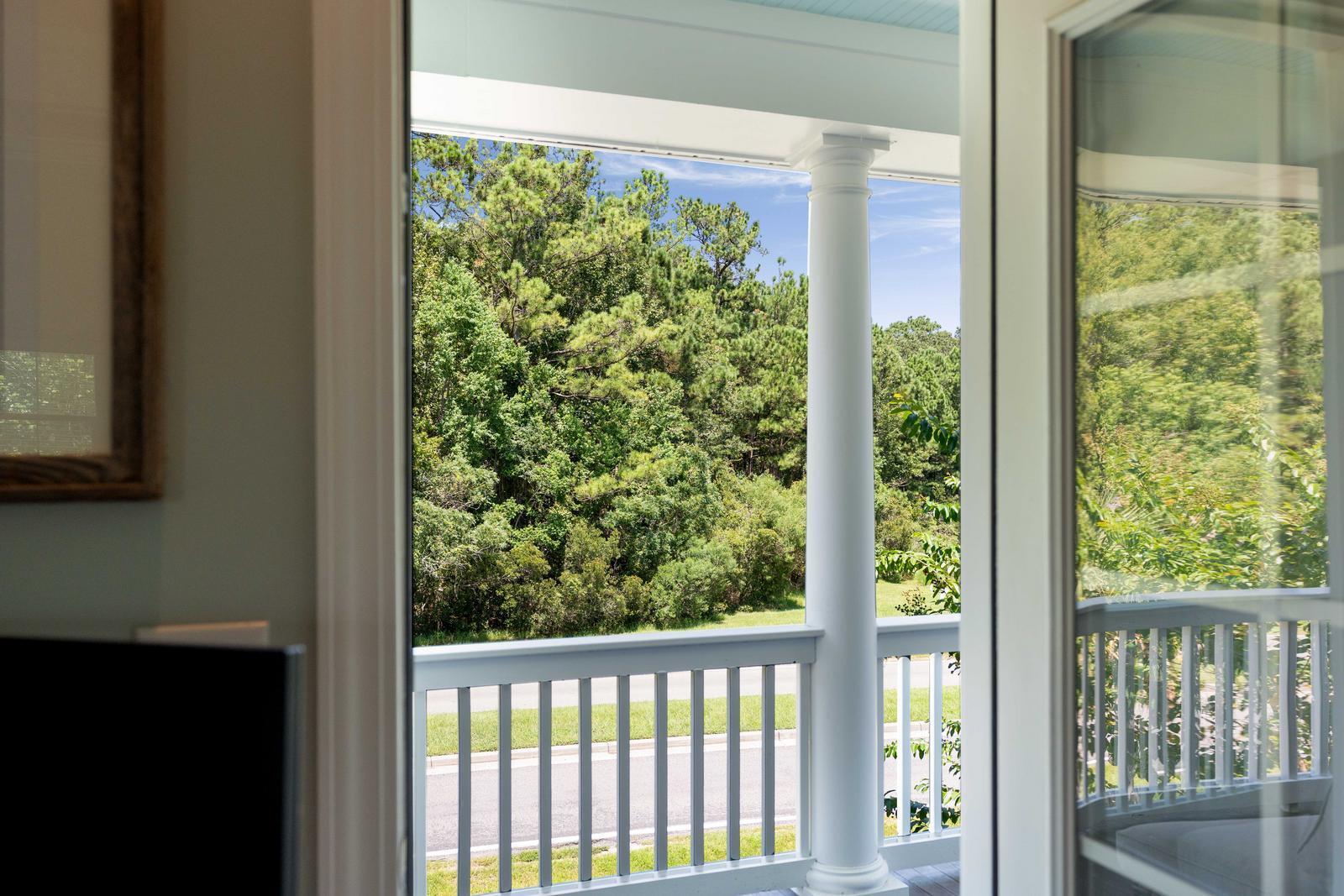 3369 Stockdale Street