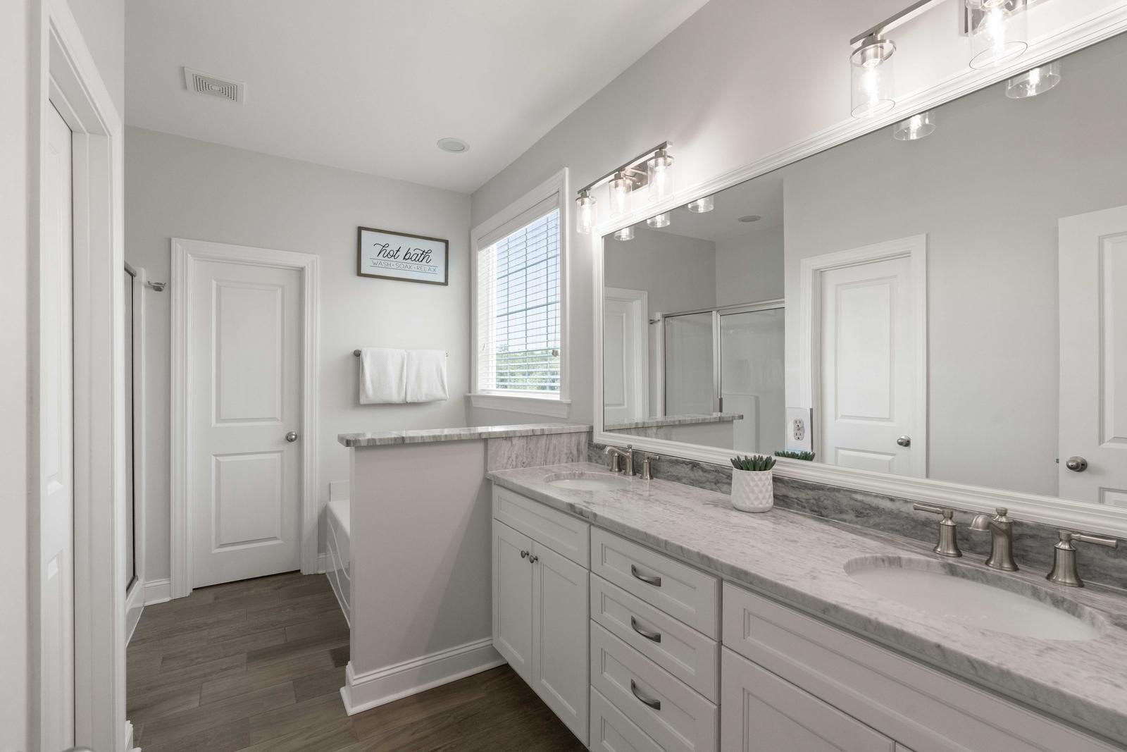 3369 Stockdale Street