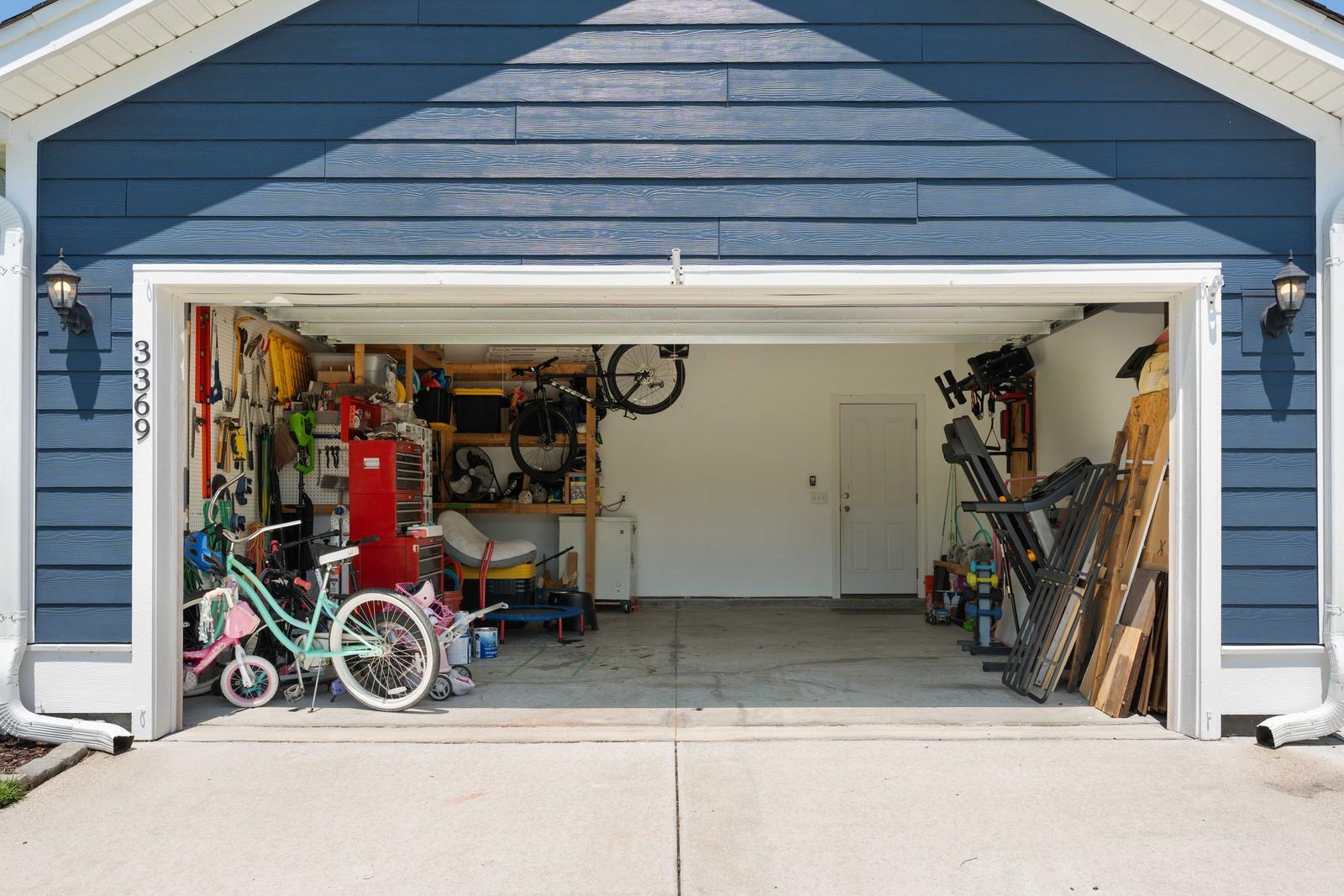 3369 Stockdale Street